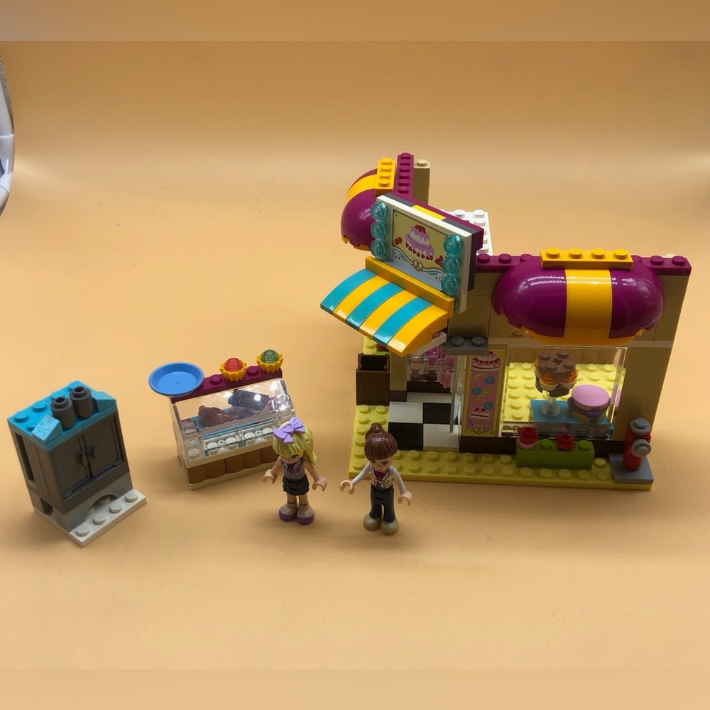 LEGO Friends Set Downtown Bakery 41006
